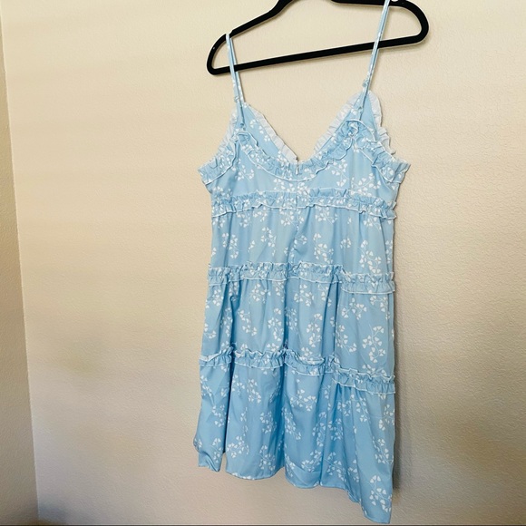 Pale blue floral mini dress - Picture 9 of 10